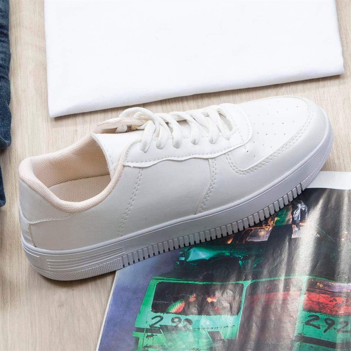 Gri Kaşe Ceket Tişört Pantolon Ayakkabı Kombin