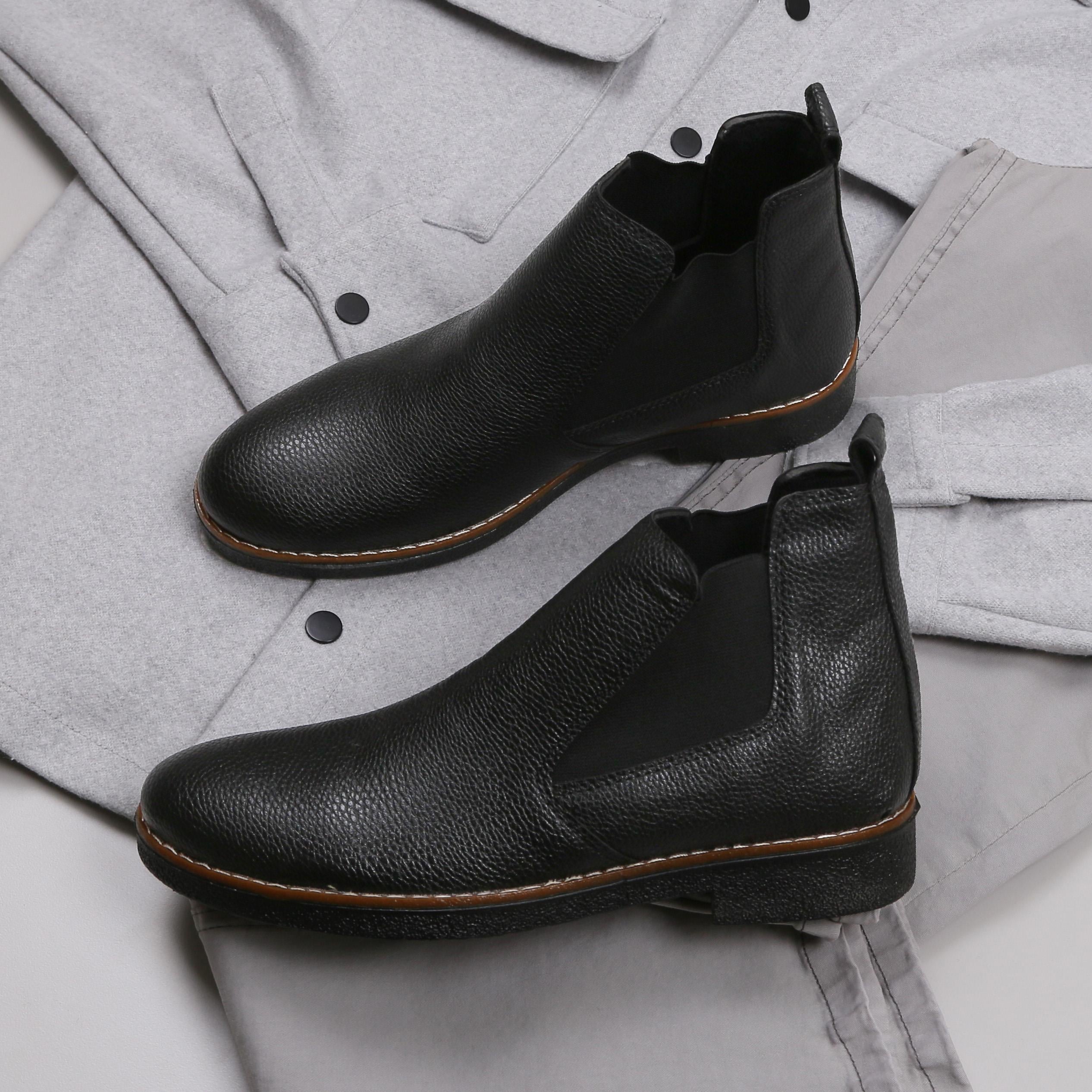 Gri Kaşe Gömlek Boğazlı Body Pantolon Bot Kombin