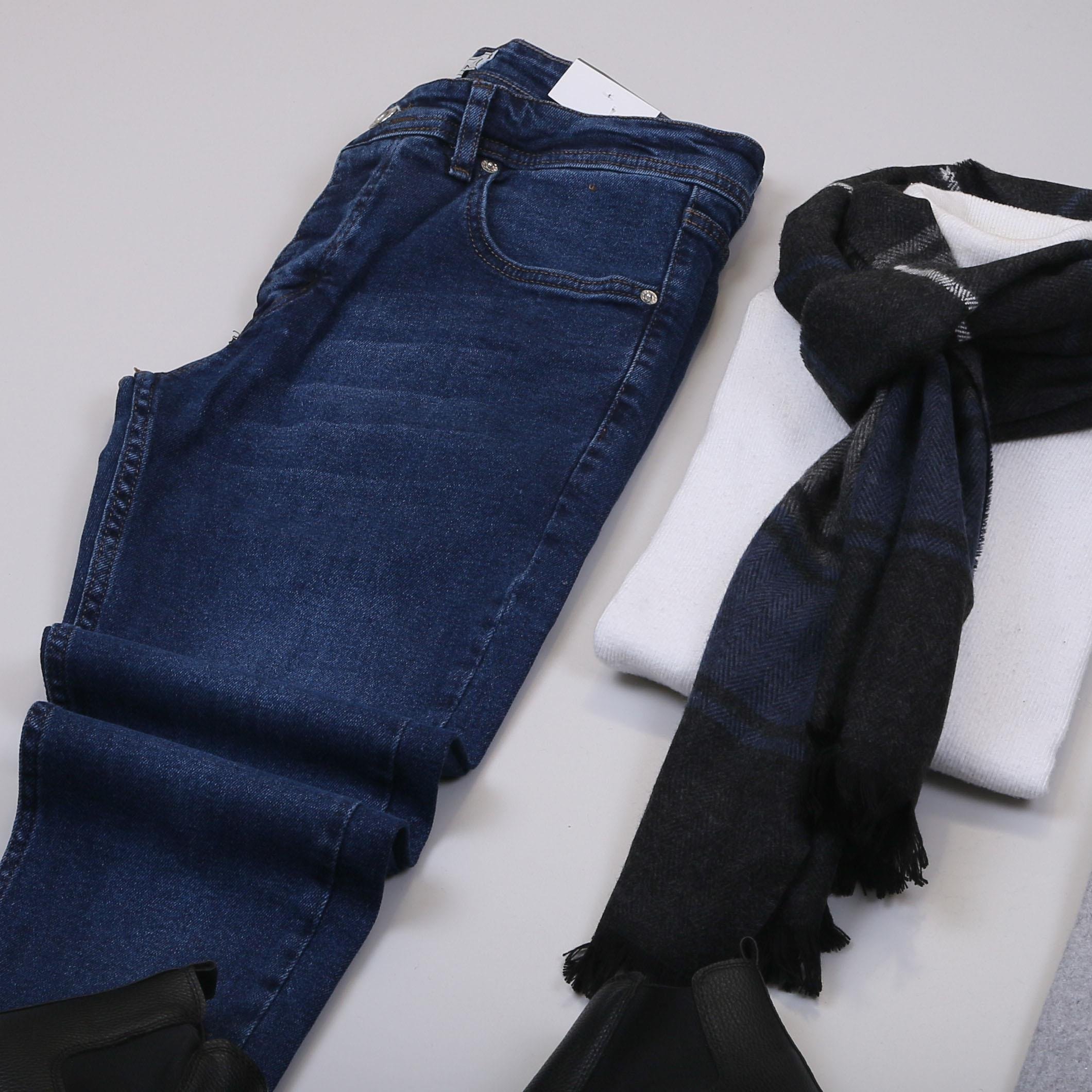 Gri Kaşe Kaban Boğazlı Body Pantolon Bot Kombin