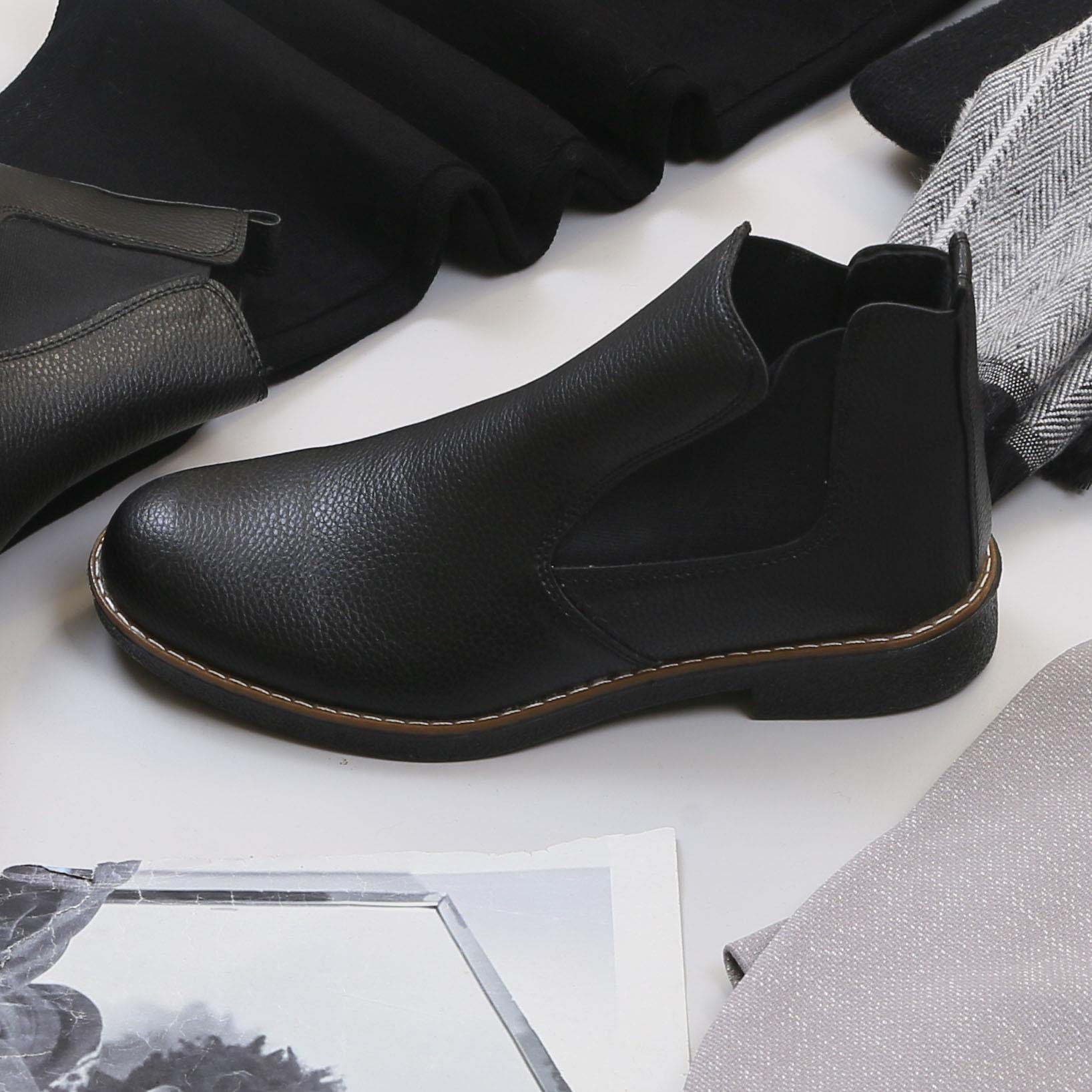 Gri Kırçıllı Blazer Ceket Boğazlı Body Pantolon Atkı Bot Kombin