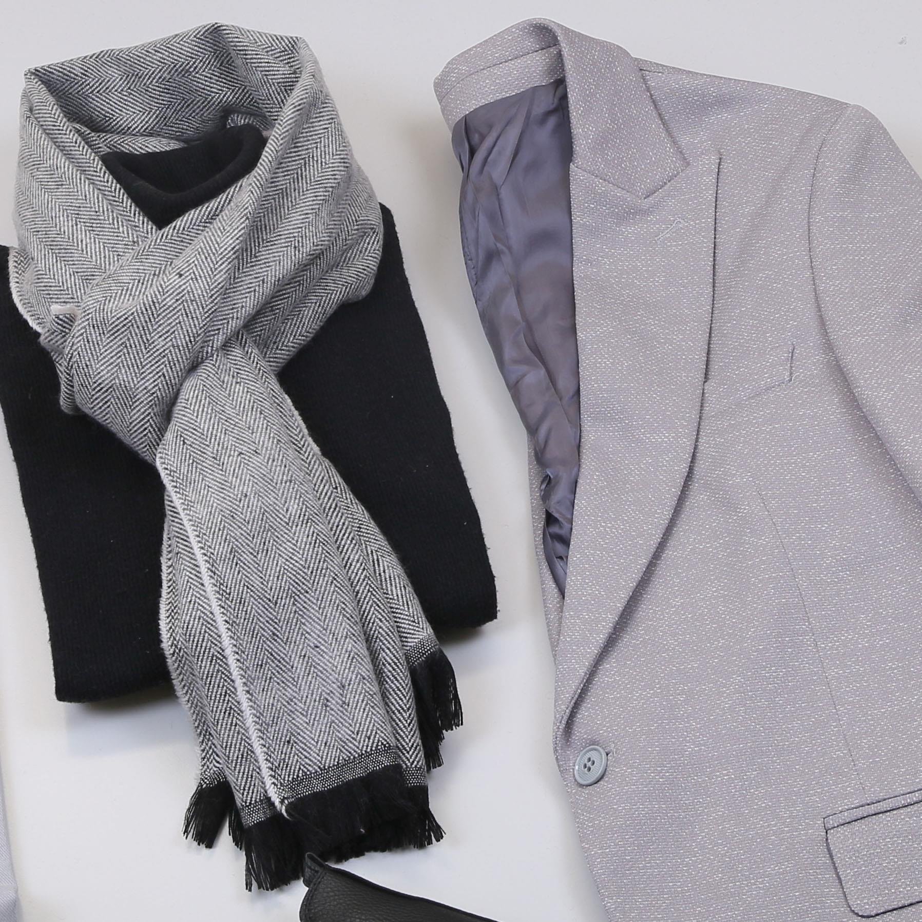 Gri Kırçıllı Blazer Ceket Boğazlı Body Pantolon Atkı Bot Kombin