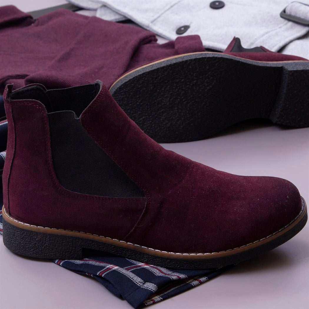 Gri Kısa Kemerli Kaşe Kaban Kazak Pantolon Bot Kombin