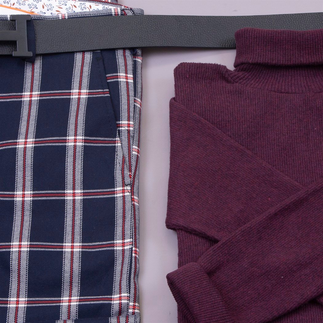 Gri Kısa Kemerli Kaşe Kaban Kazak Pantolon Bot Kombin