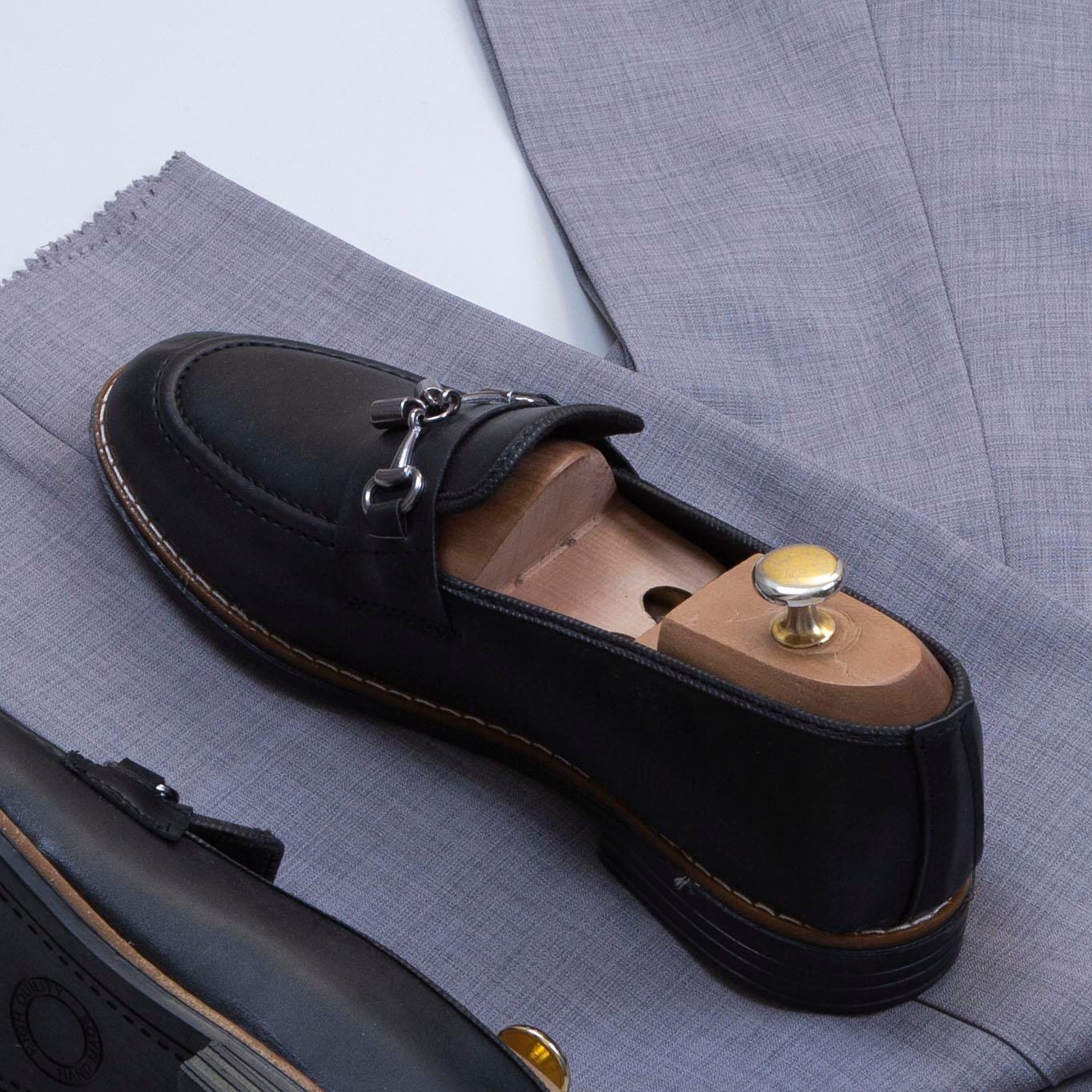 Gri Kruvaze Takım Elbise Kombini