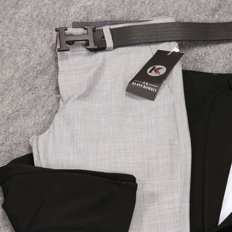 Gri Kumaş Pantolon Siyah Ceket Kombin