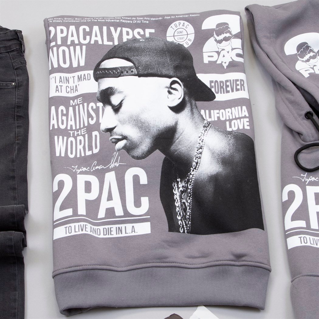 Gri Ön Ve Arka Baskılı Kapşonlu Sweat Pantolon Ayakkabı Kombin