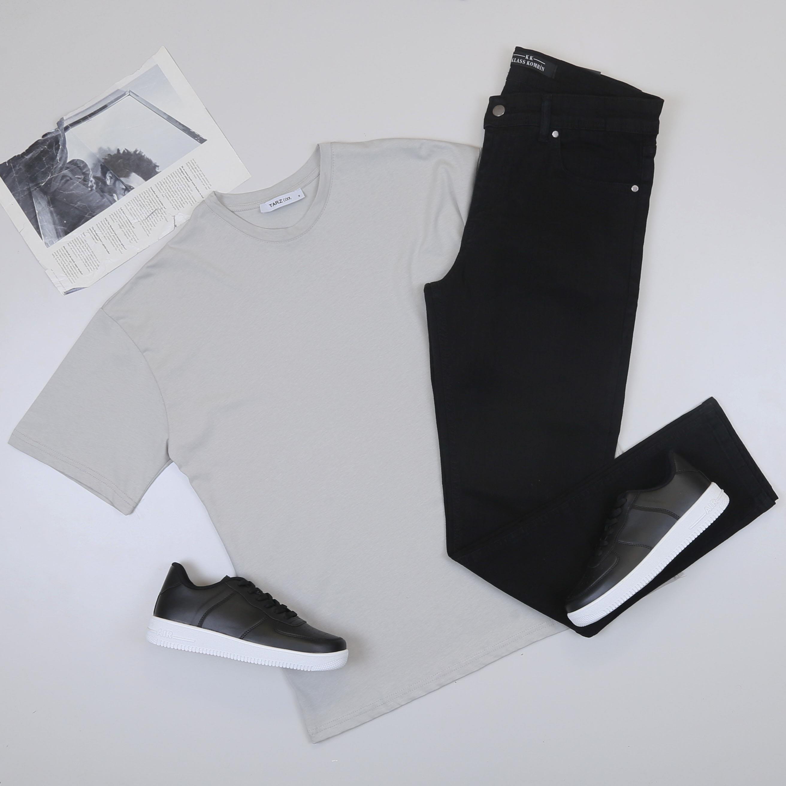 Gri Oversize Tişört Pantolon Ayakkabı Kombin