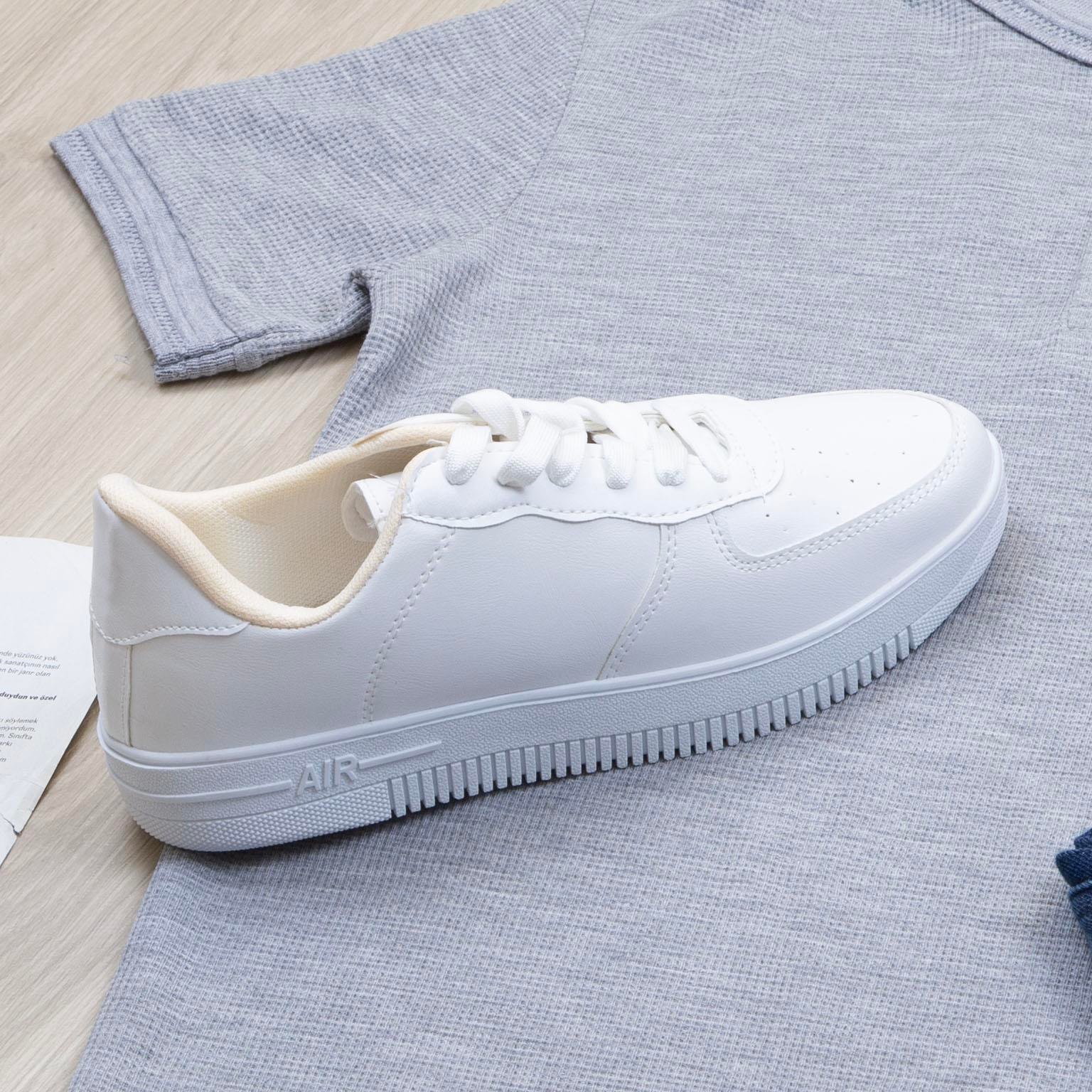 Gri Polo Yaka Tişört Pantolon Ayakkabı Kombin