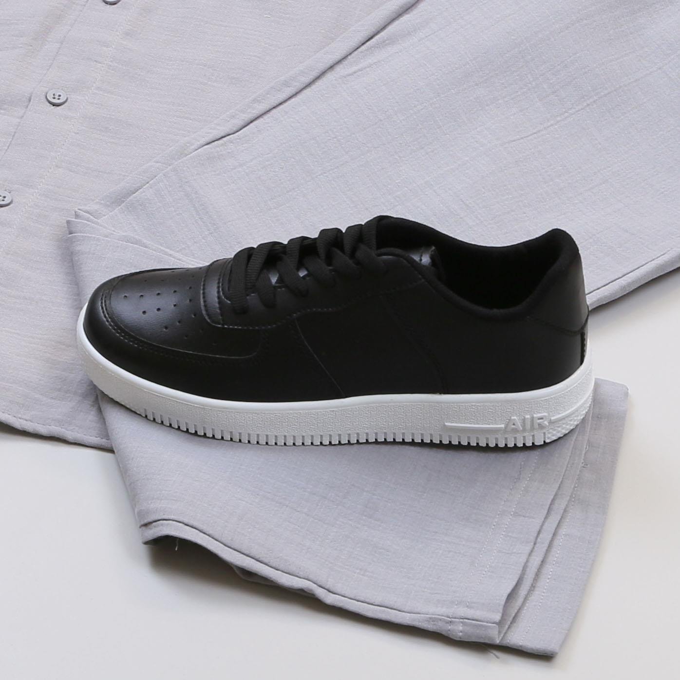 Gri Spor Takım Ayakkabı Kombin