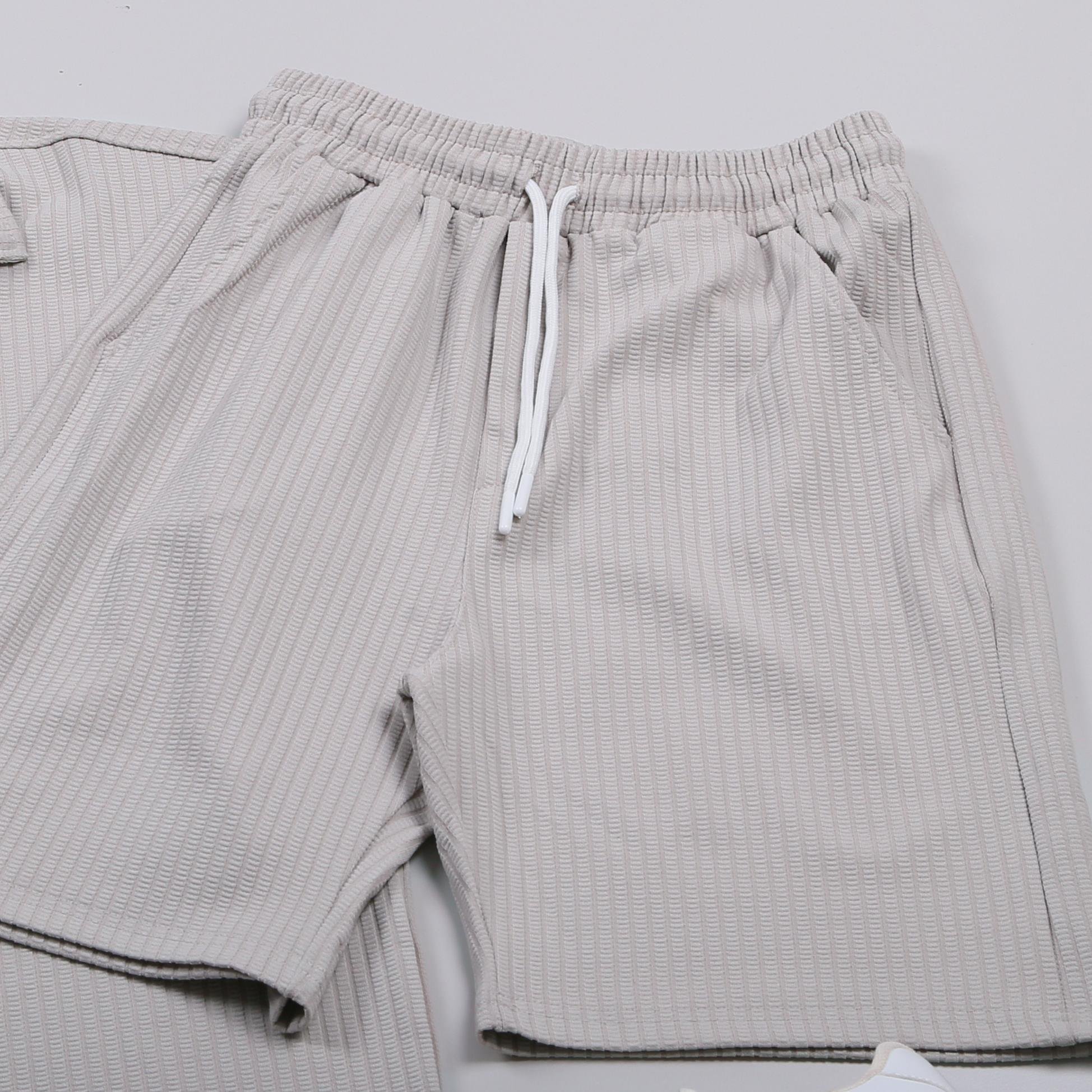 Gri Spor Takım Ayakkabı Kombin