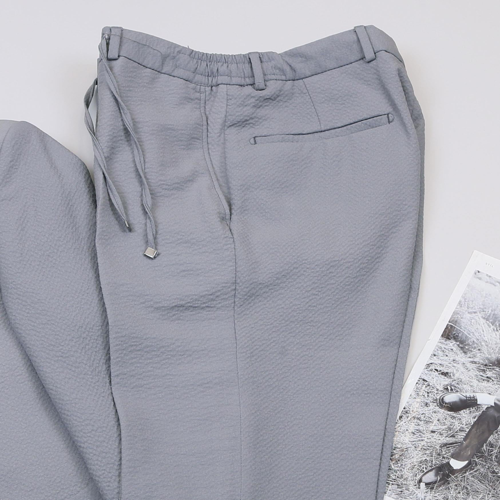 Gri Takım Elbise Kombini