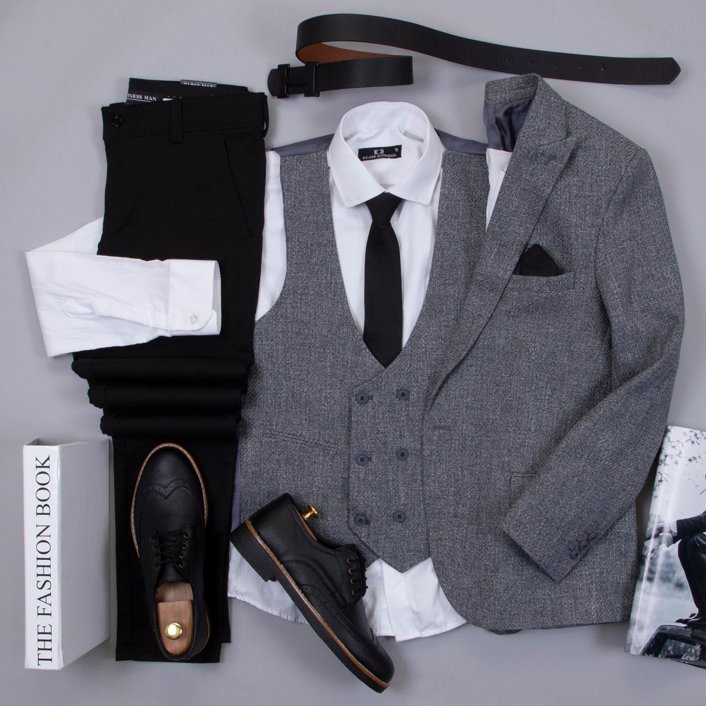 Gri Takım Elbise Kombini