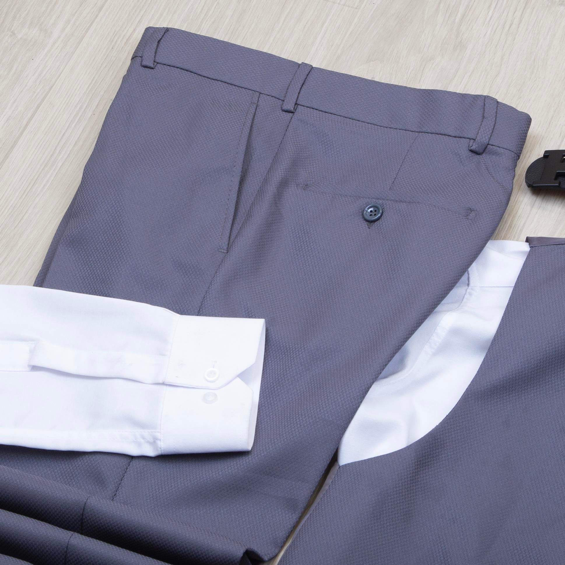 Gri Takım Elbise Kombini