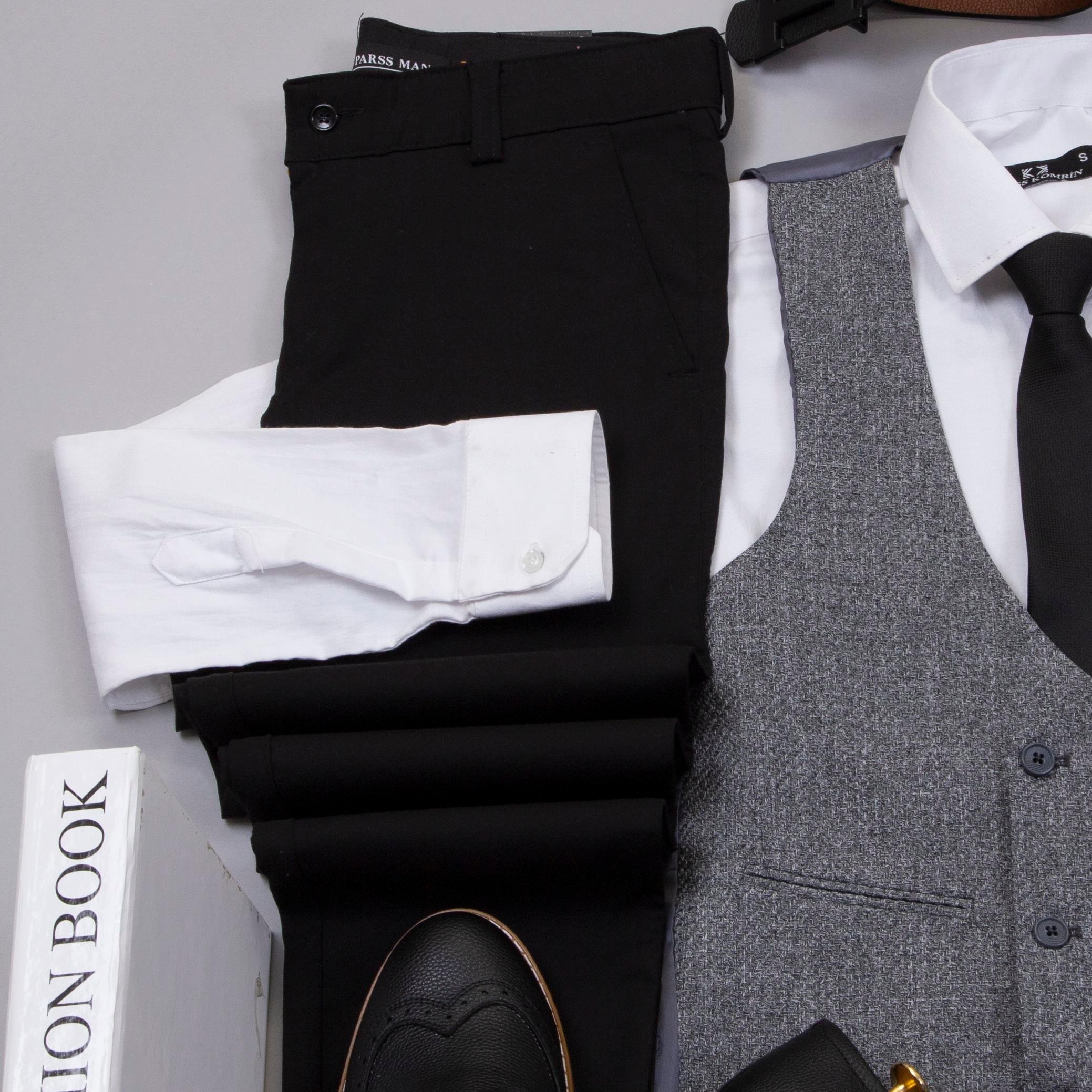 Gri Takım Elbise Kombini