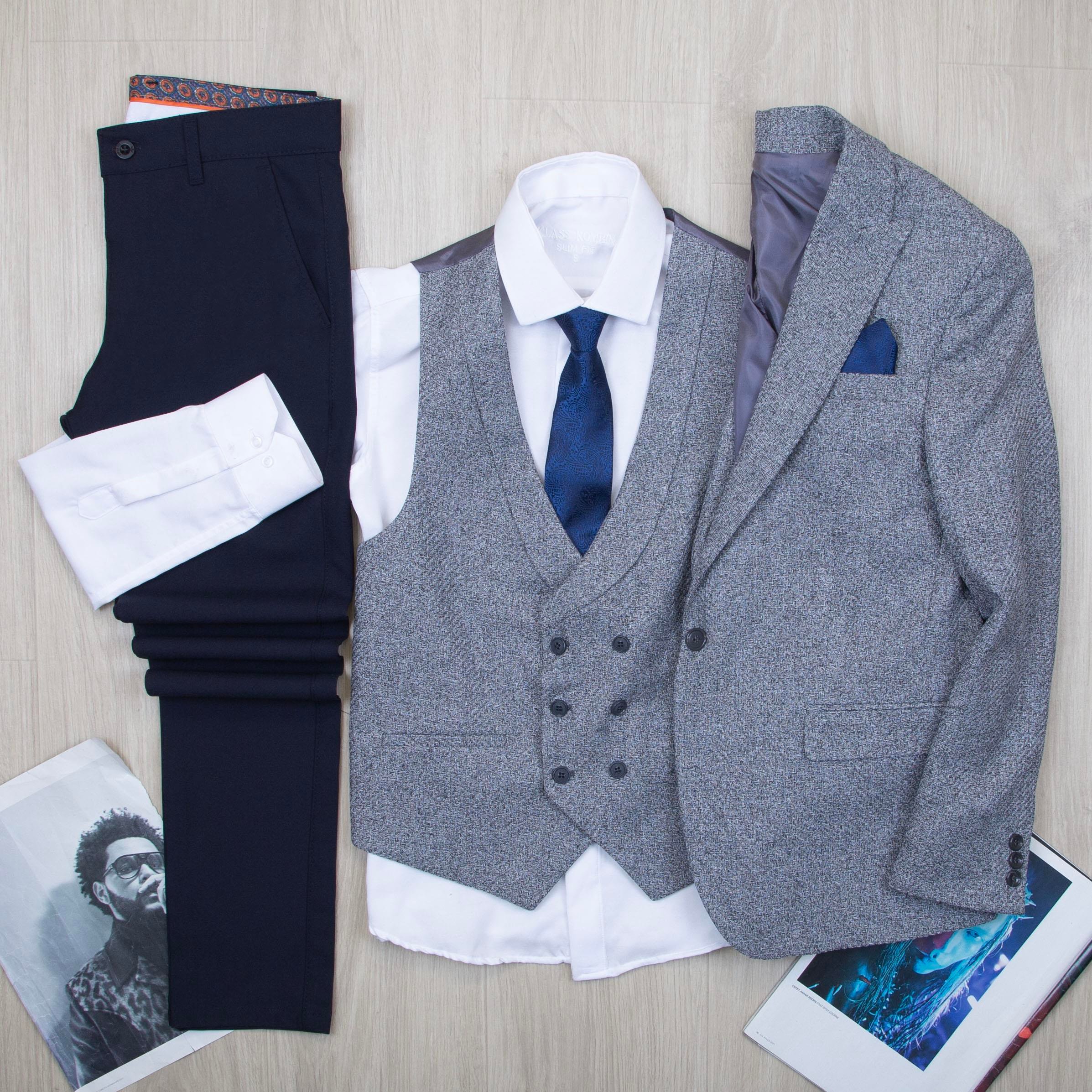 Gri Takım Elbise Kombini