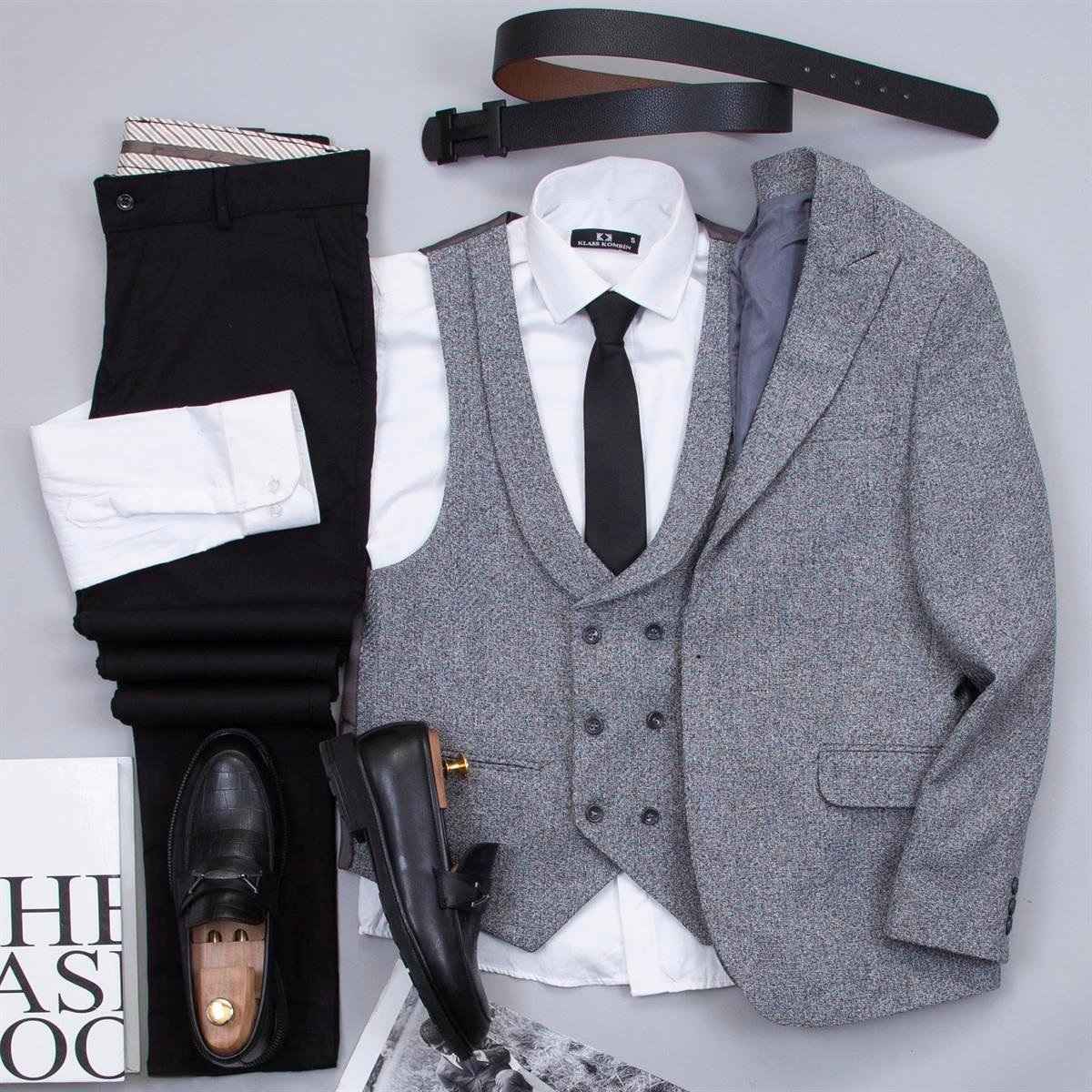 Gri Takım Elbise Kombini