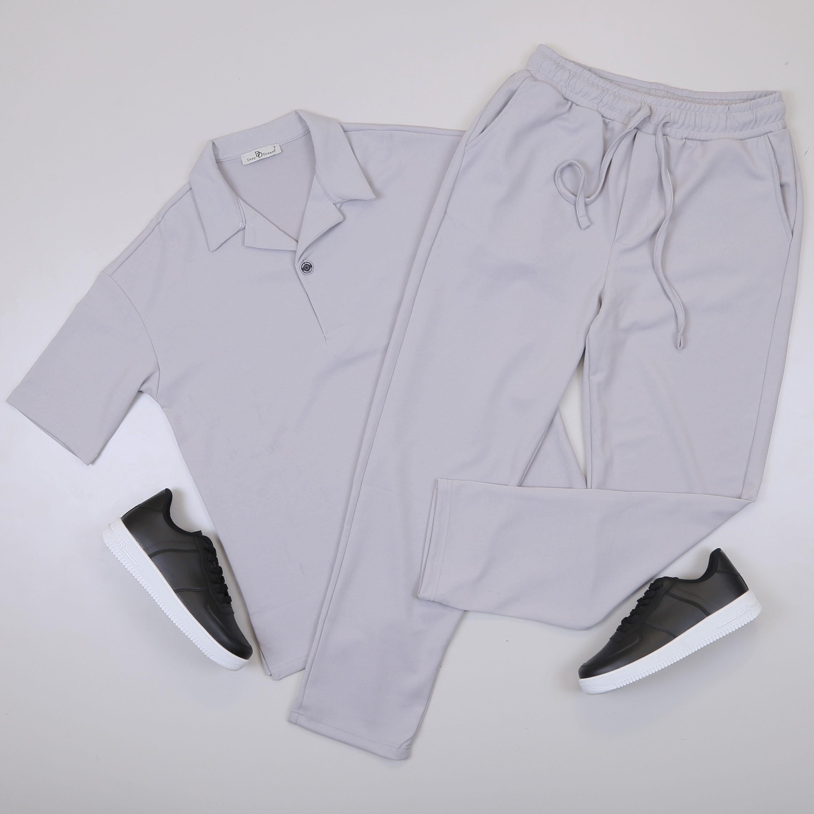 Gri Tişörtlü Takım Ayakkabı Kombin