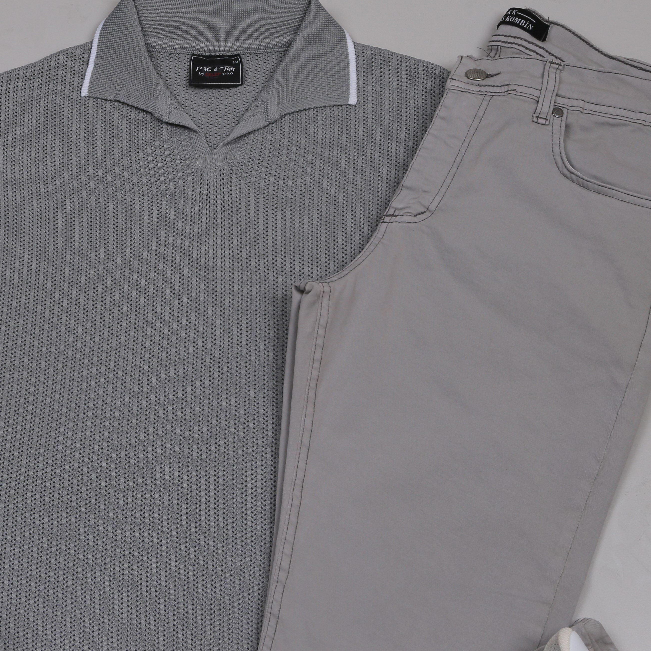 Gri Triko Polo Yaka Tişört Gri  pantolon  ayakkabı Kombin