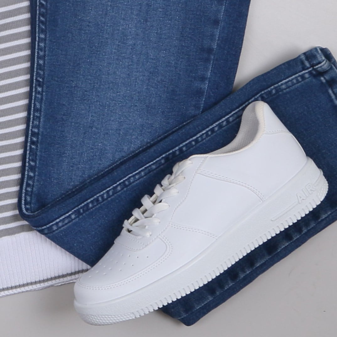 Gri Triko Polo Yaka Tişört Lacivert Pantolon Ayakkabı Kombin