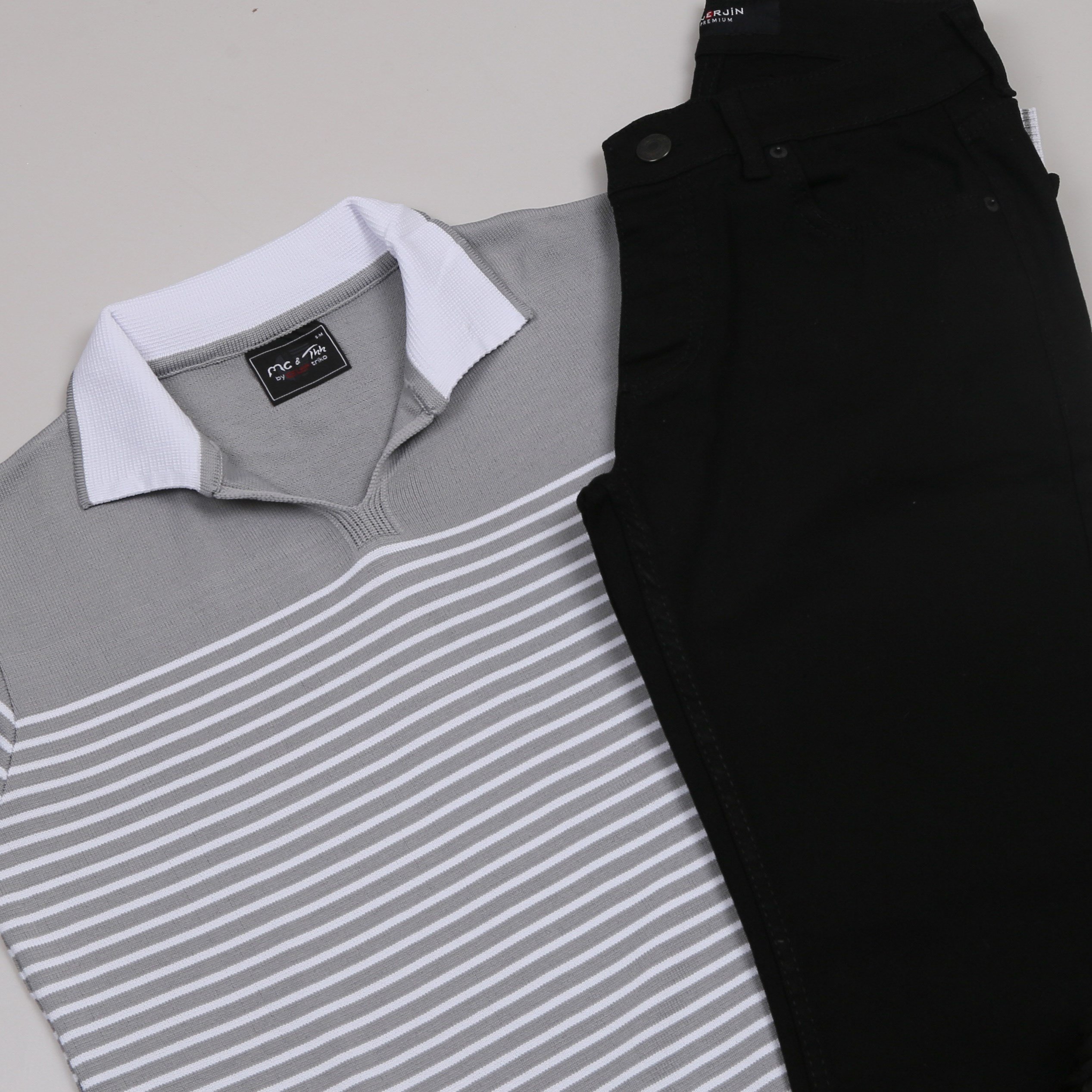 Gri Triko Polo Yaka Tişört Siyah Pantolon Ayakkabı Kombin