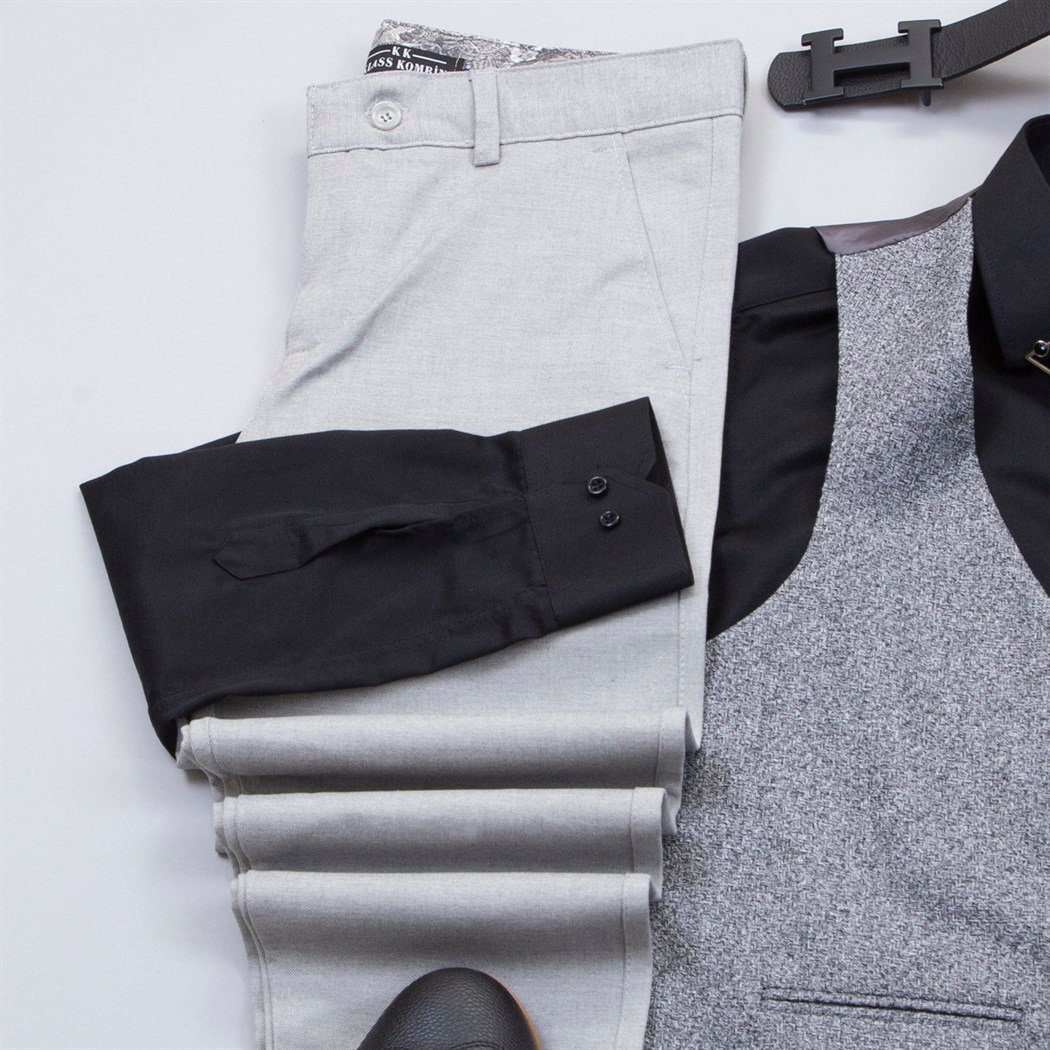 Gri Yelek Gömlek Pantolon Ayakkabı Kombin