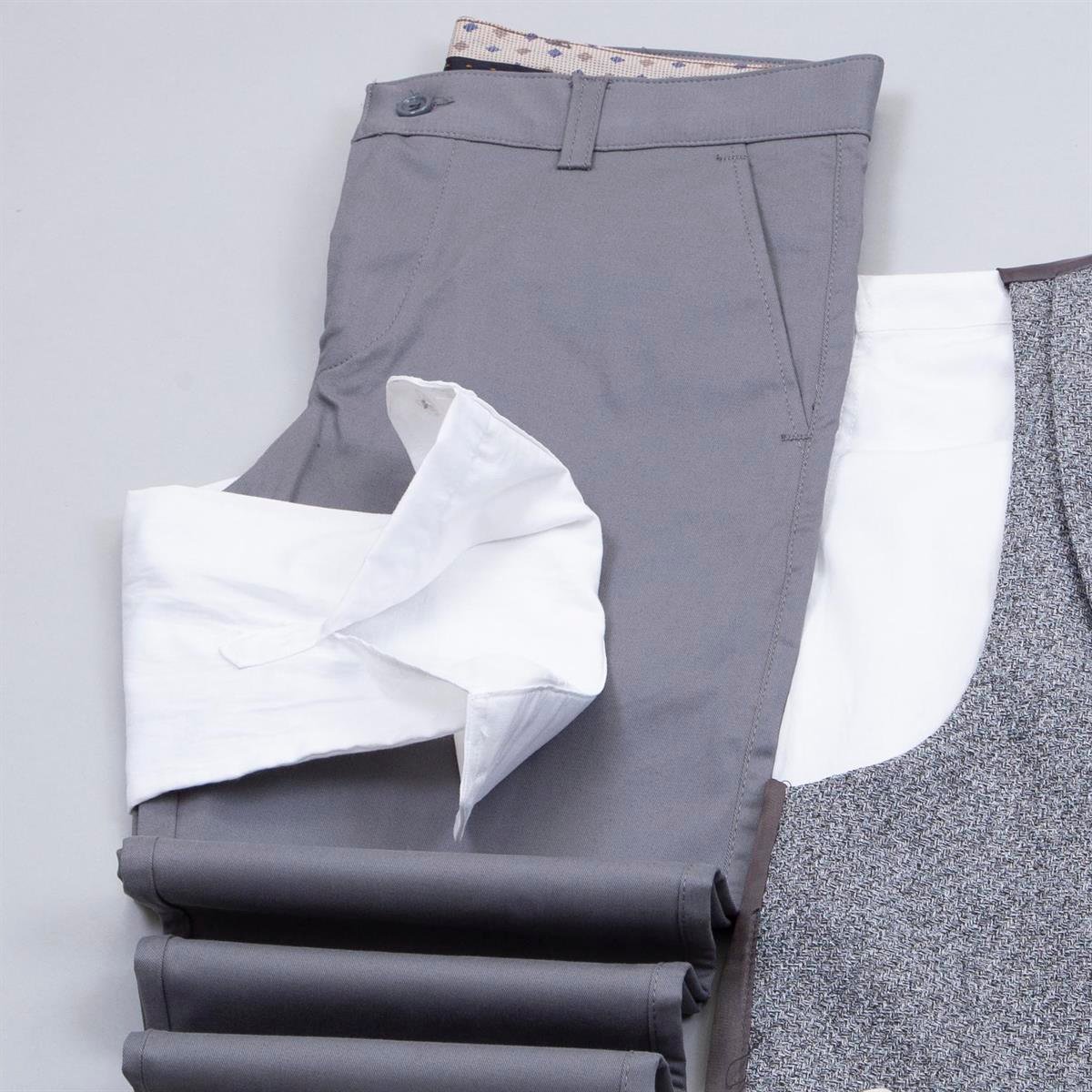 Gri Yelek Gömlek Pantolon Ayakkabı Kombin