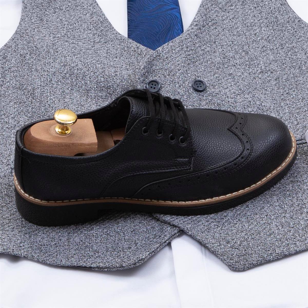 Gri Yelek Gömlek Pantolon Ayakkabı Kombin