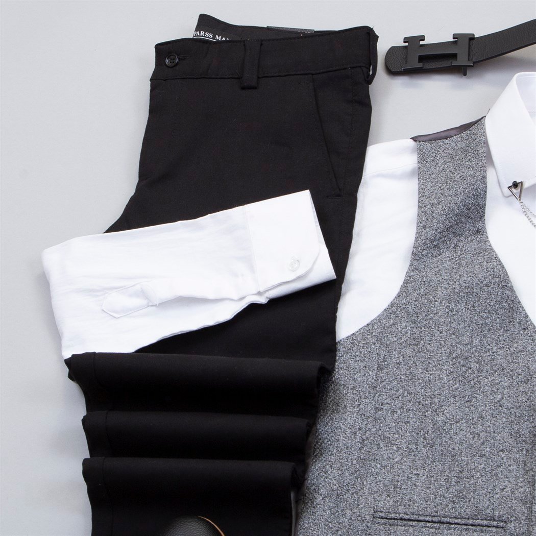 Gri Yelek Gömlek Pantolon Ayakkabı Kombin