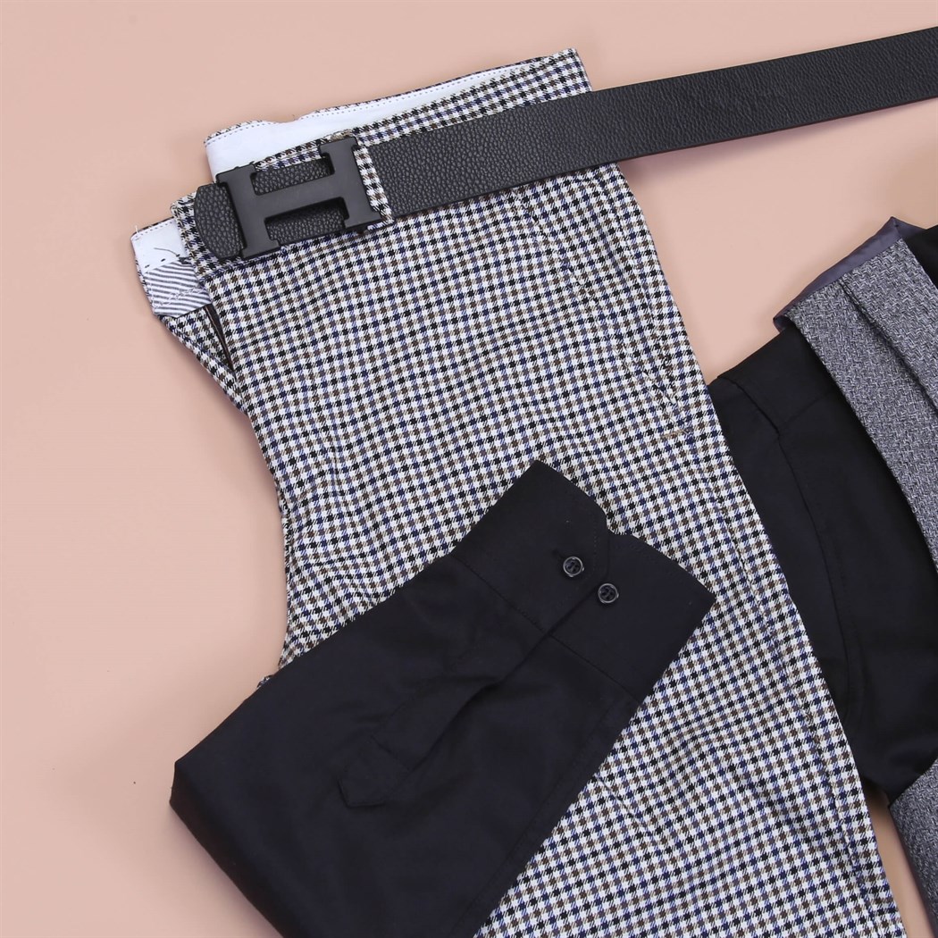 Gri Yelek Siyah Gömlek Ekose Pantolon Klasik Ayakkabı Koımbini 