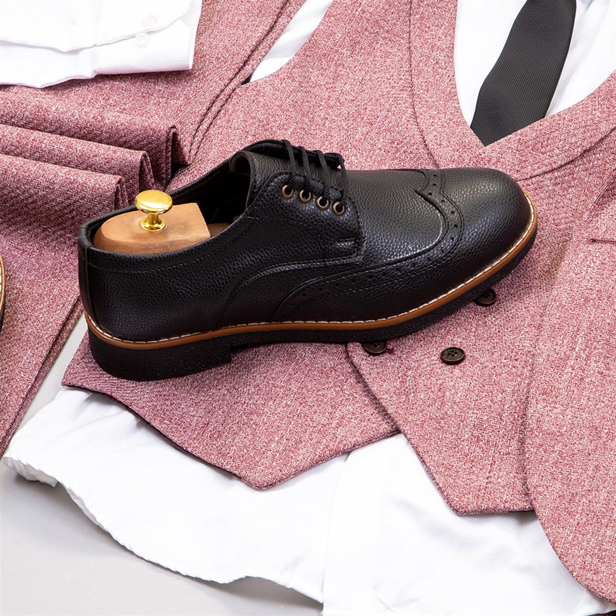 Gül Kurusu Takım Elbise Kombini