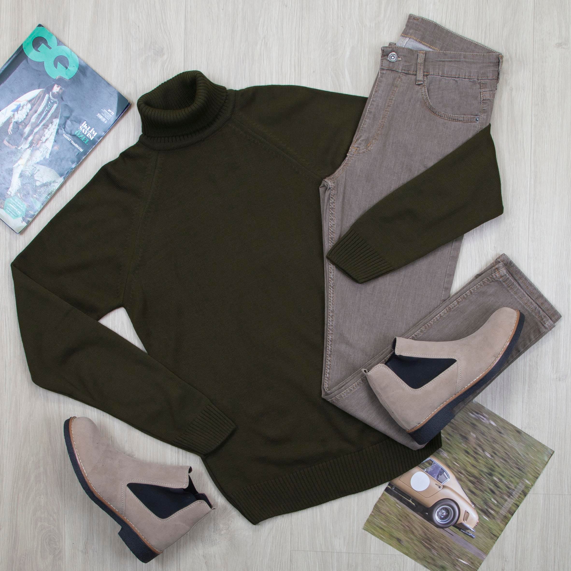 Haki Boğazlı Triko Kazak Pantolon Bot Kombin