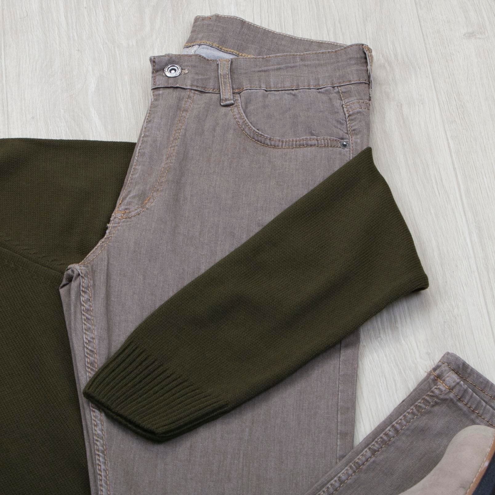 Haki Boğazlı Triko Kazak Pantolon Bot Kombin