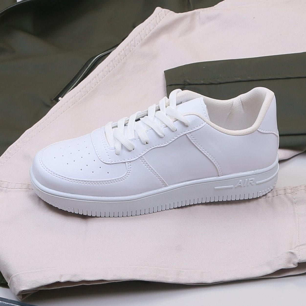 Haki Deri Ceket Tişört Pantolon Ayakkabı Kombin