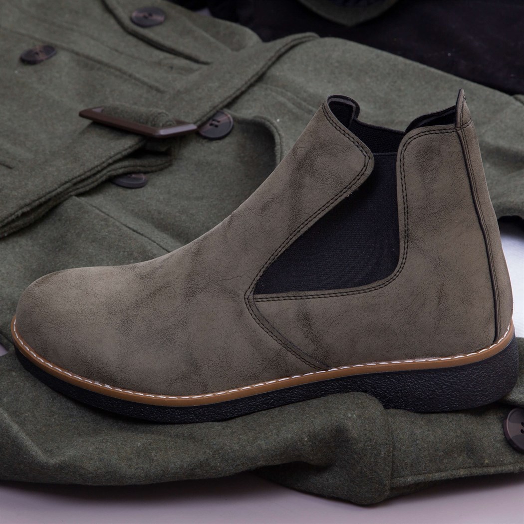 Haki Kemerli Kaban Kazak Pantolon Bot Kombin