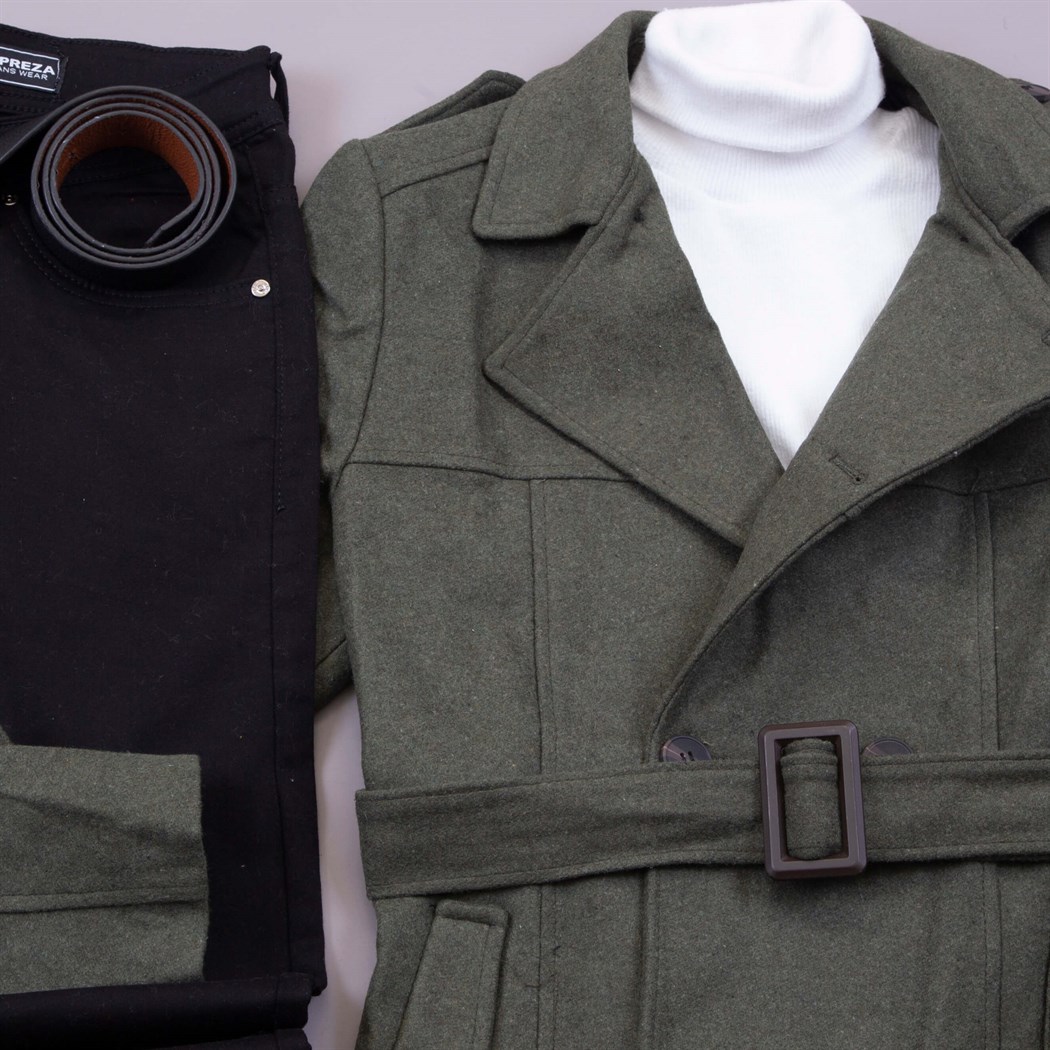 Haki Kemerli Kaban Kazak Pantolon Bot Kombin