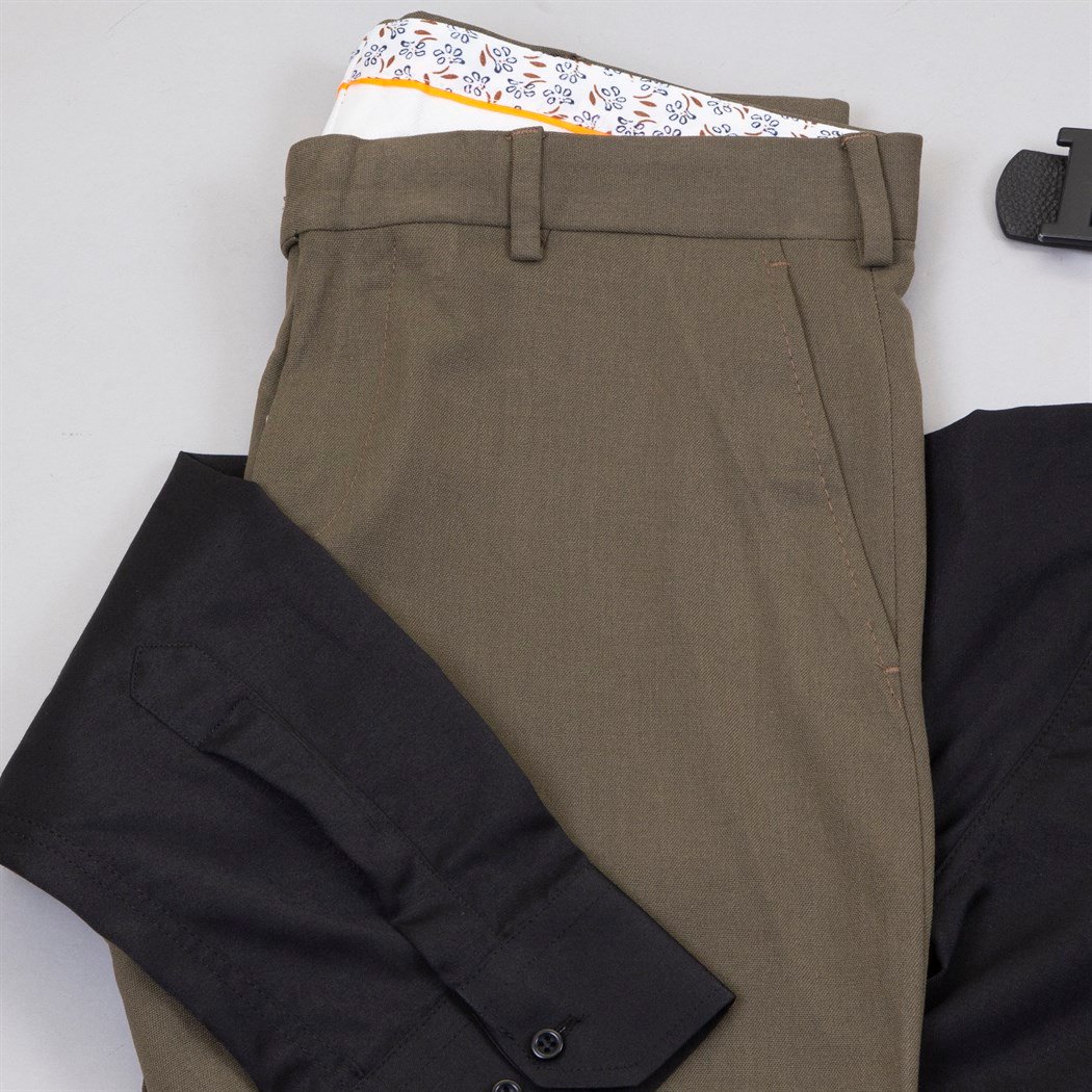 Haki Kumaş Pantolon Gömlek Ayakkabı Kombin