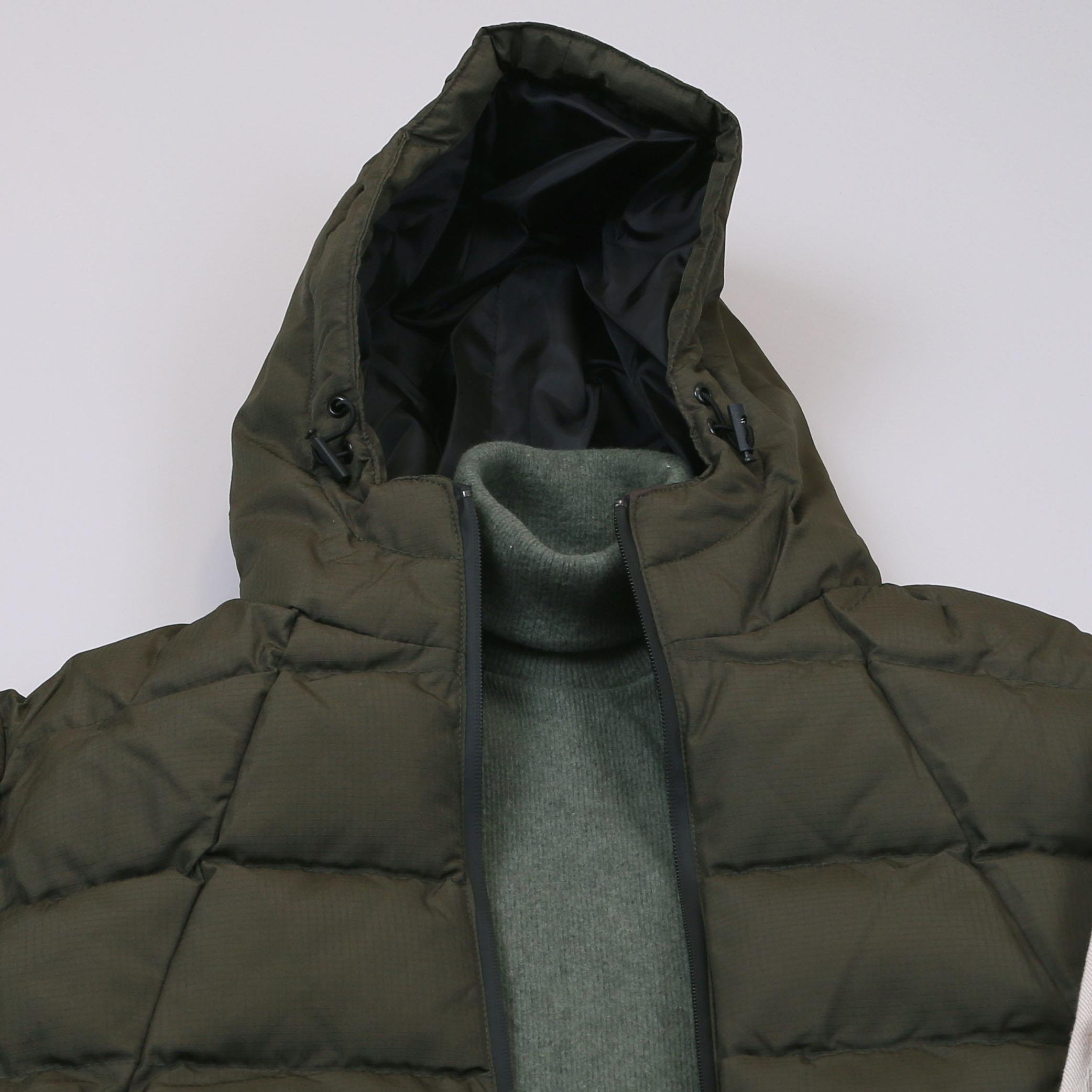 Haki Şişme Mont Boğazlı Body Pantolon Bot Kombin