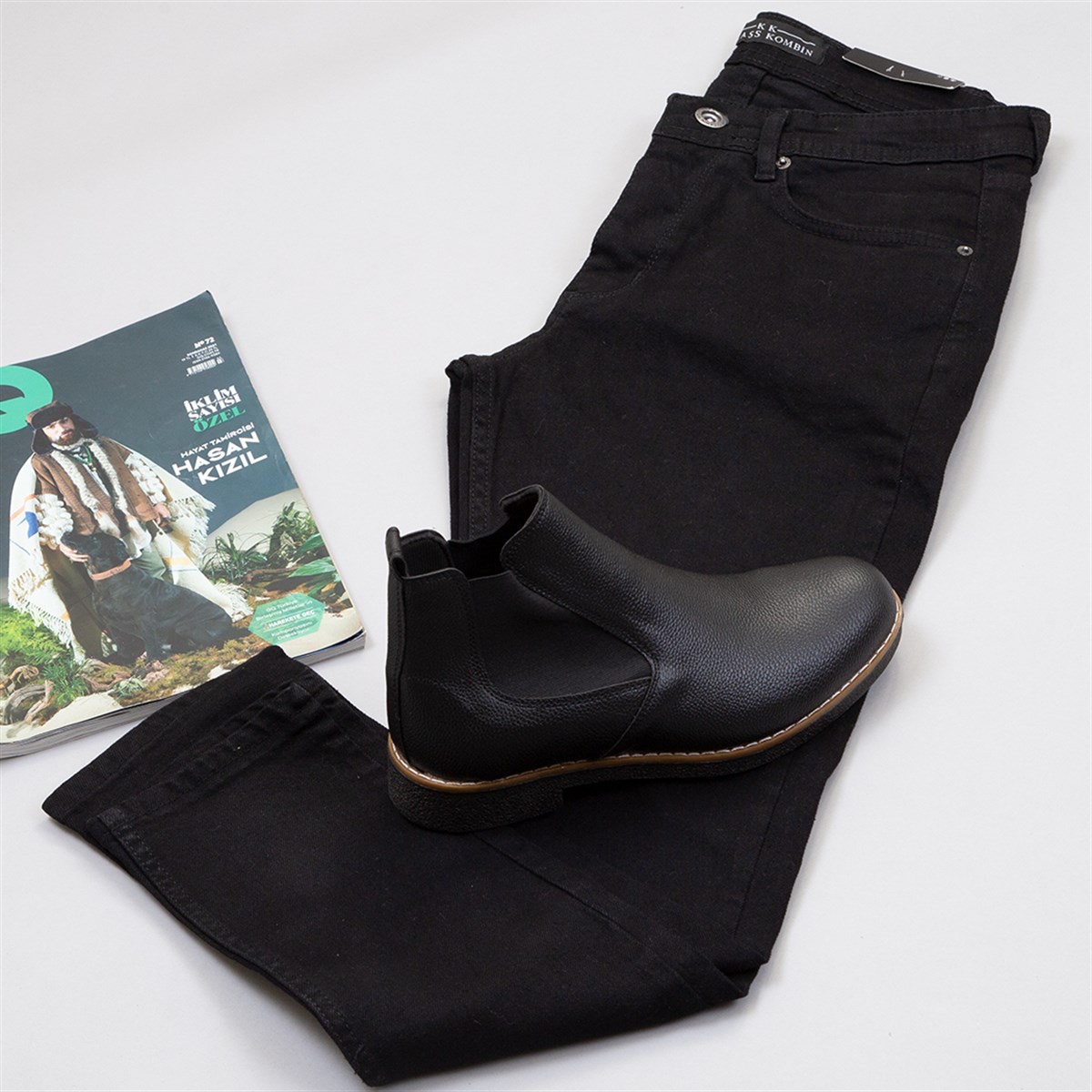 Haki Şişme Mont Boğazlı Kazak Pantolon Bot Kombin