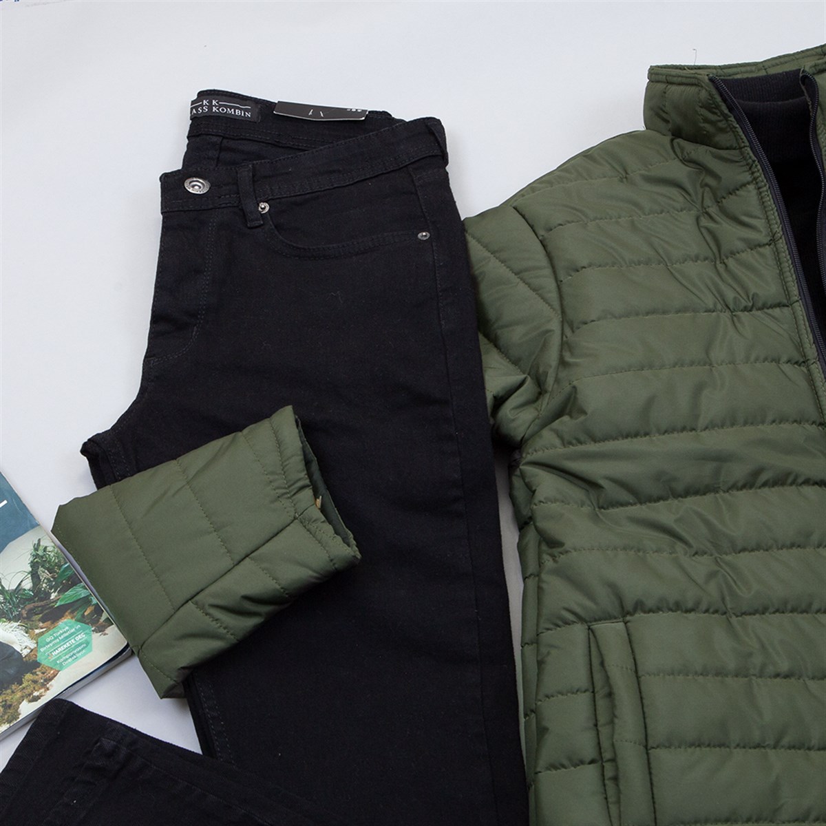 Haki Şişme Mont Boğazlı Kazak Pantolon Bot Kombin