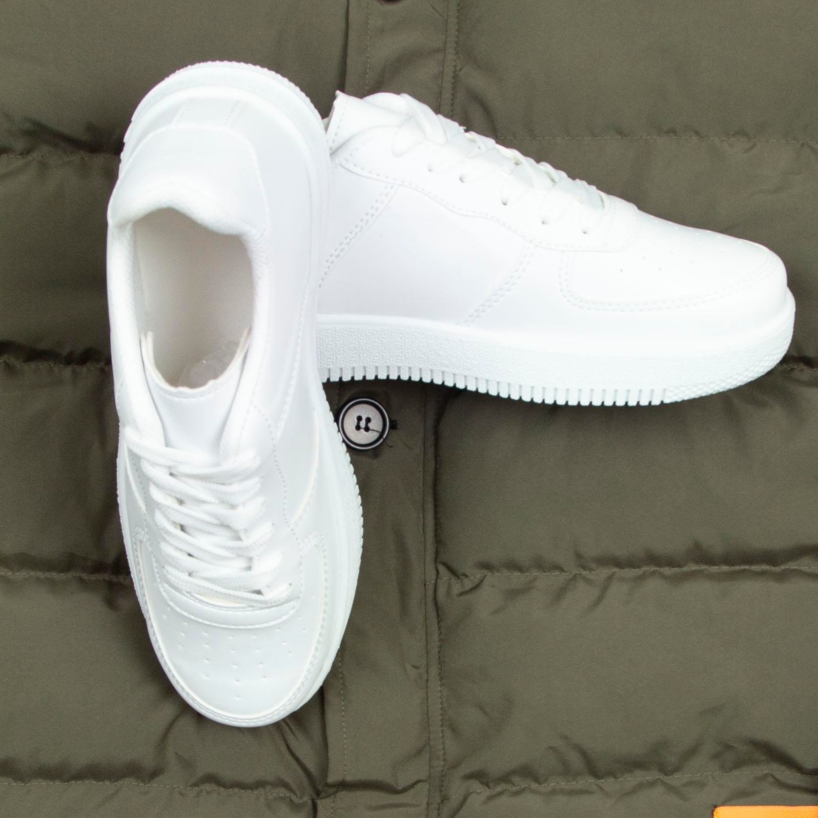 Haki Şişme Yelek Basic Pantolon Ayakkabı Kombin