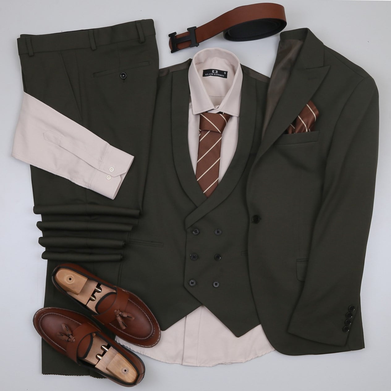 Haki Takım Elbise Kombini