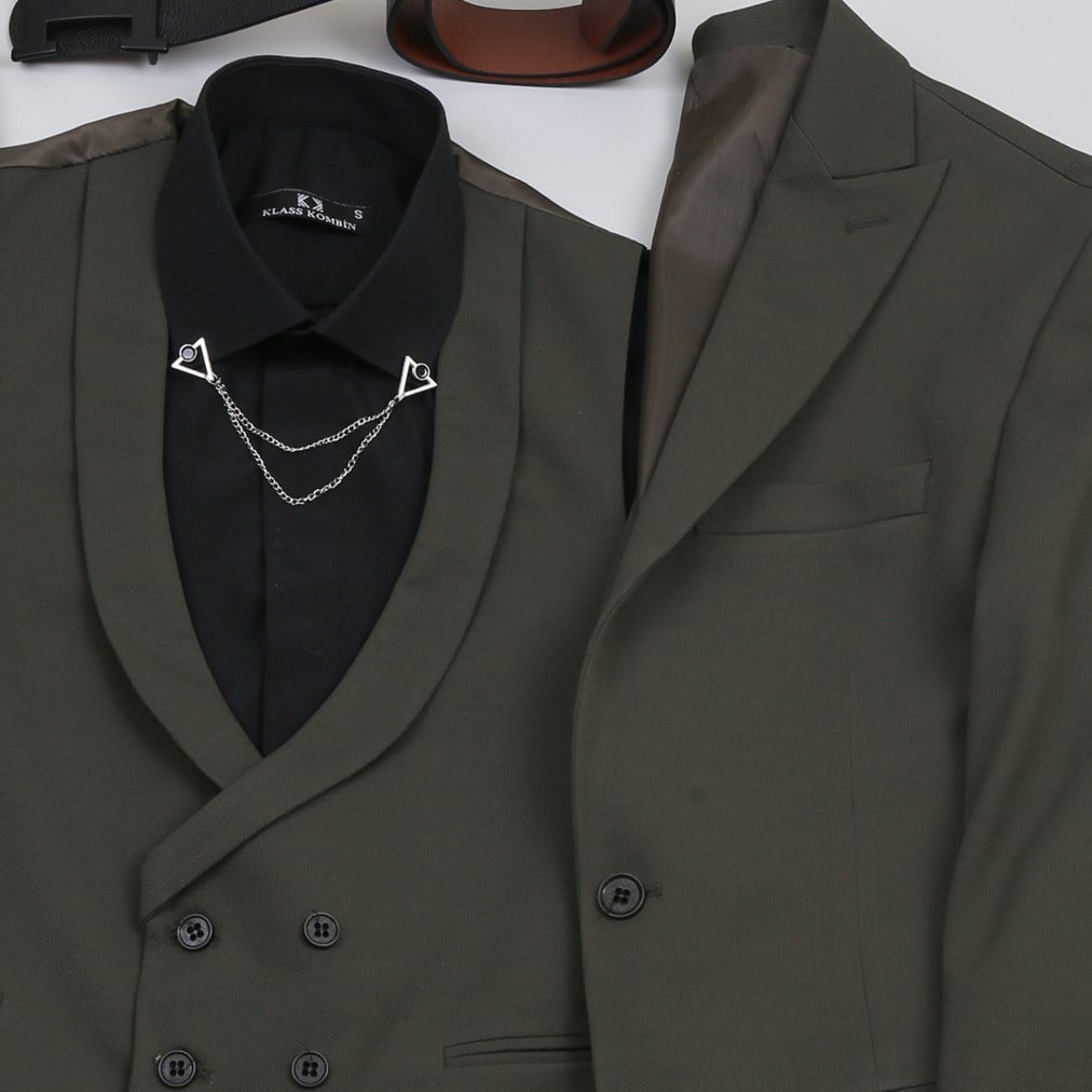 Haki Takım Elbise Siyah Gömlek Kombini
