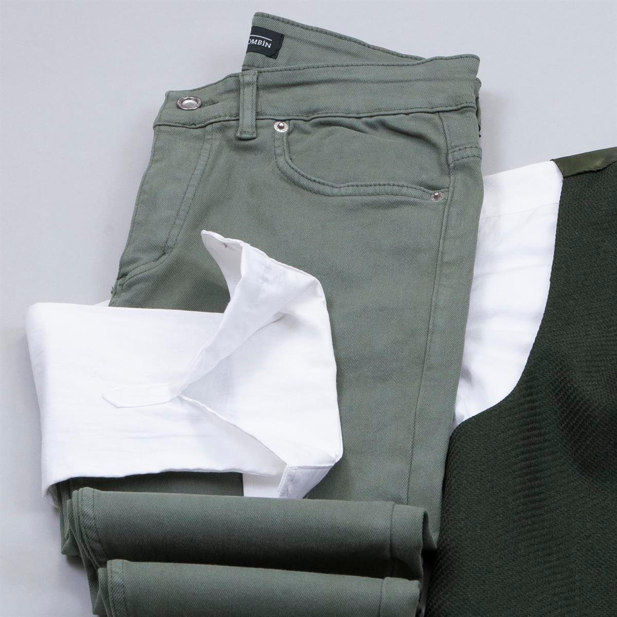 Haki Yelek Gömlek Pantolon Ayakkabı Kombin