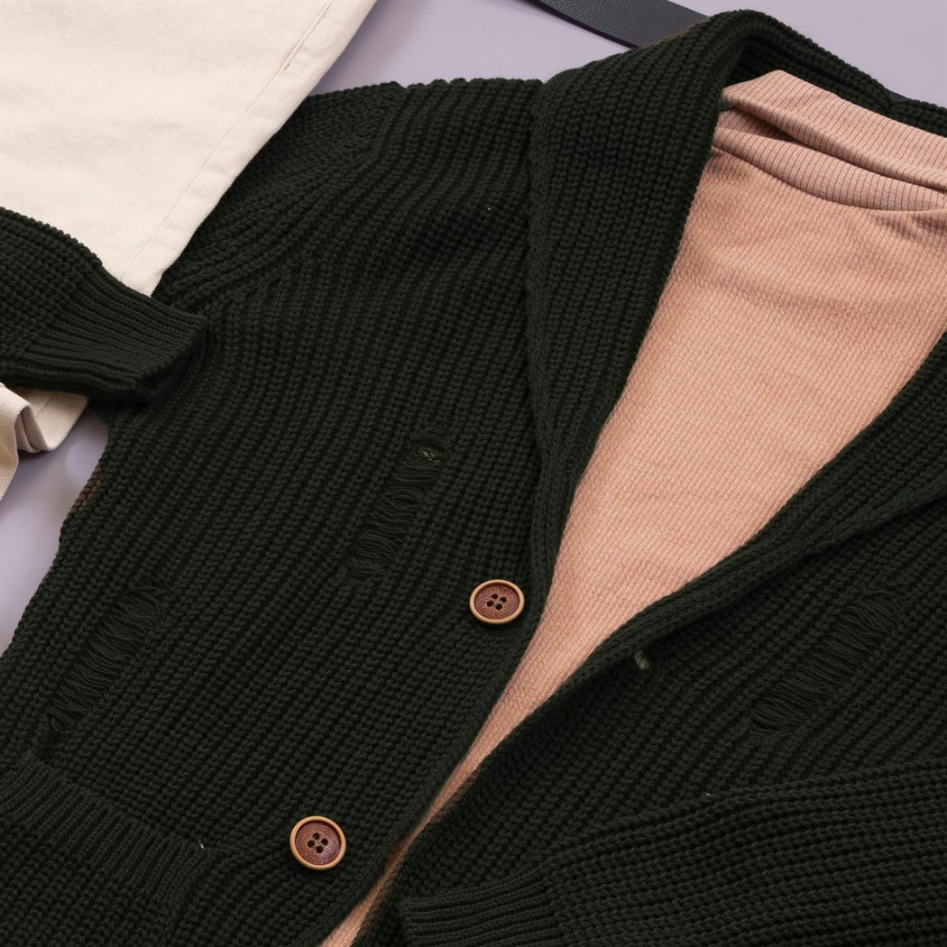 Haki Yırtıklı Hırka Kazak Pantolon Bot Kombin