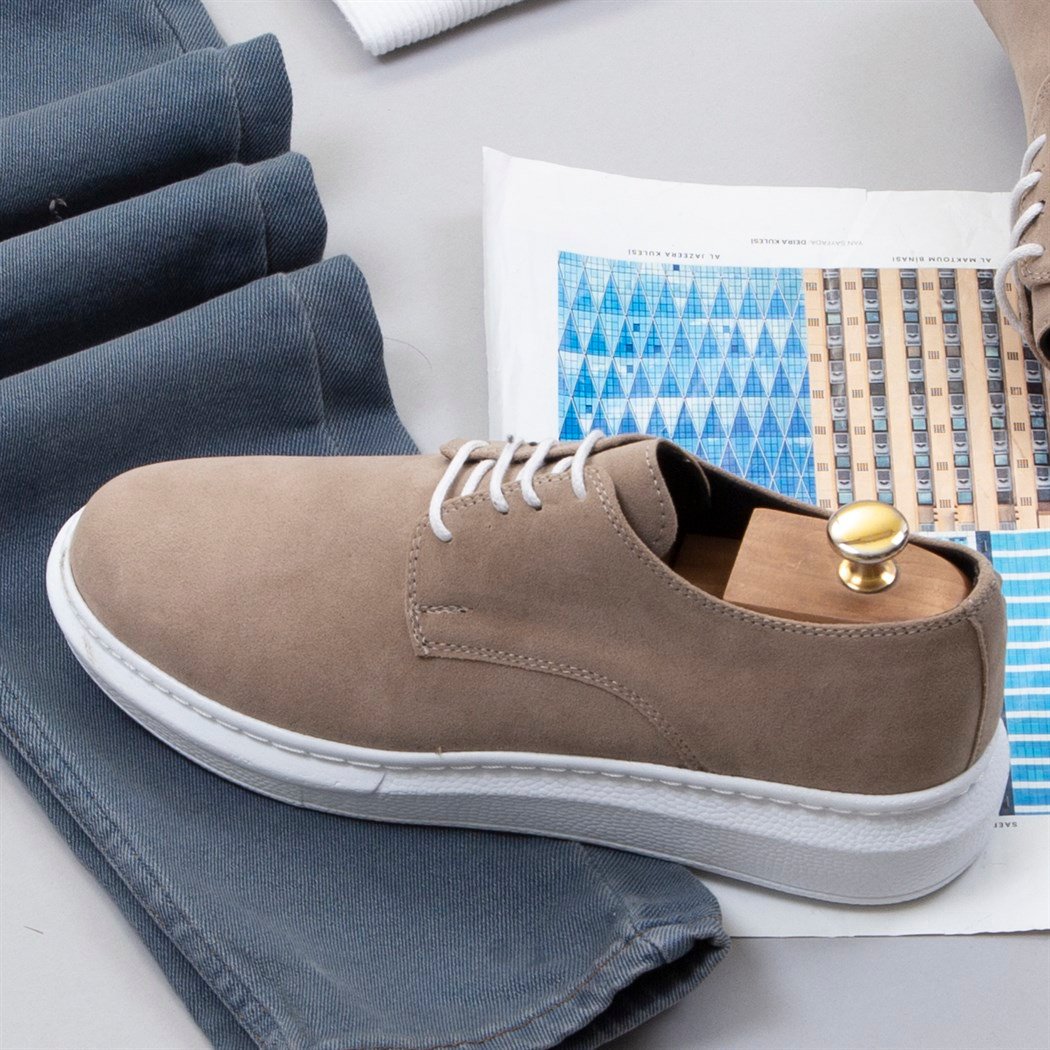 Hardal Kaşe Gömlek Boğazlı Kazak Pantolon Ayakkabı Kombin