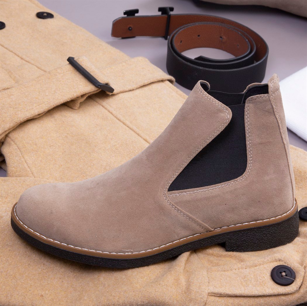 Hardal Kaşe Kaban Ekoseli Pantolon Boğazlı Kazak Bot Kombin