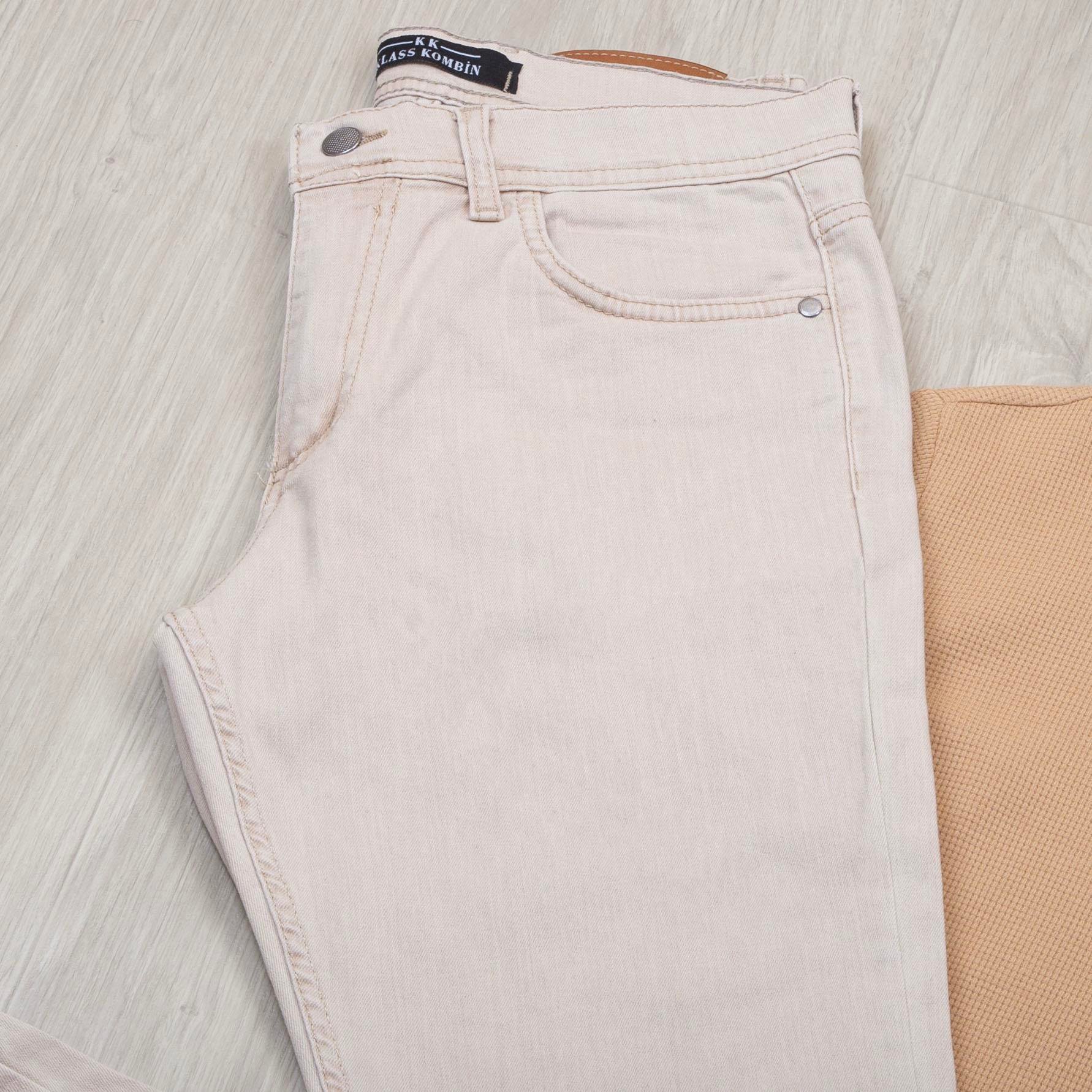 Hardal Polo Yaka Tişört Pantolon Ayakkabı Kombin