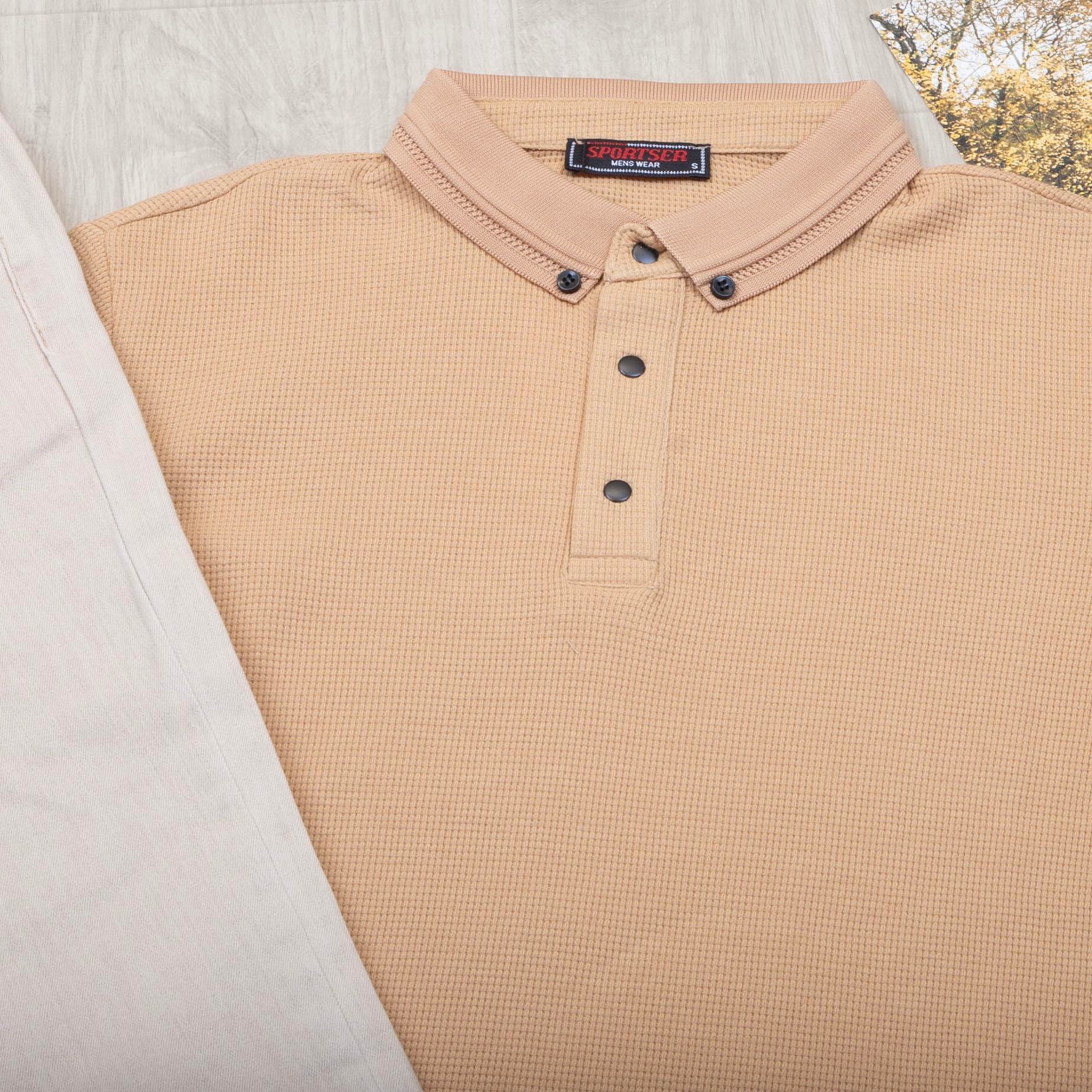 Hardal Polo Yaka Tişört Pantolon Ayakkabı Kombin