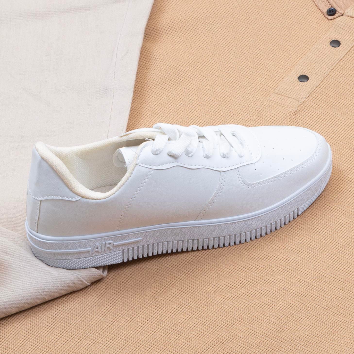 Hardal Polo Yaka Tişört Pantolon Ayakkabı Kombin