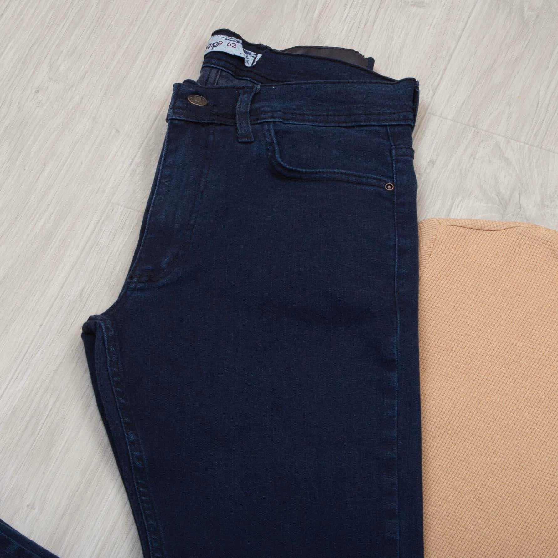 Hardal Polo Yaka Tişört Pantolon Ayakkabı Kombin